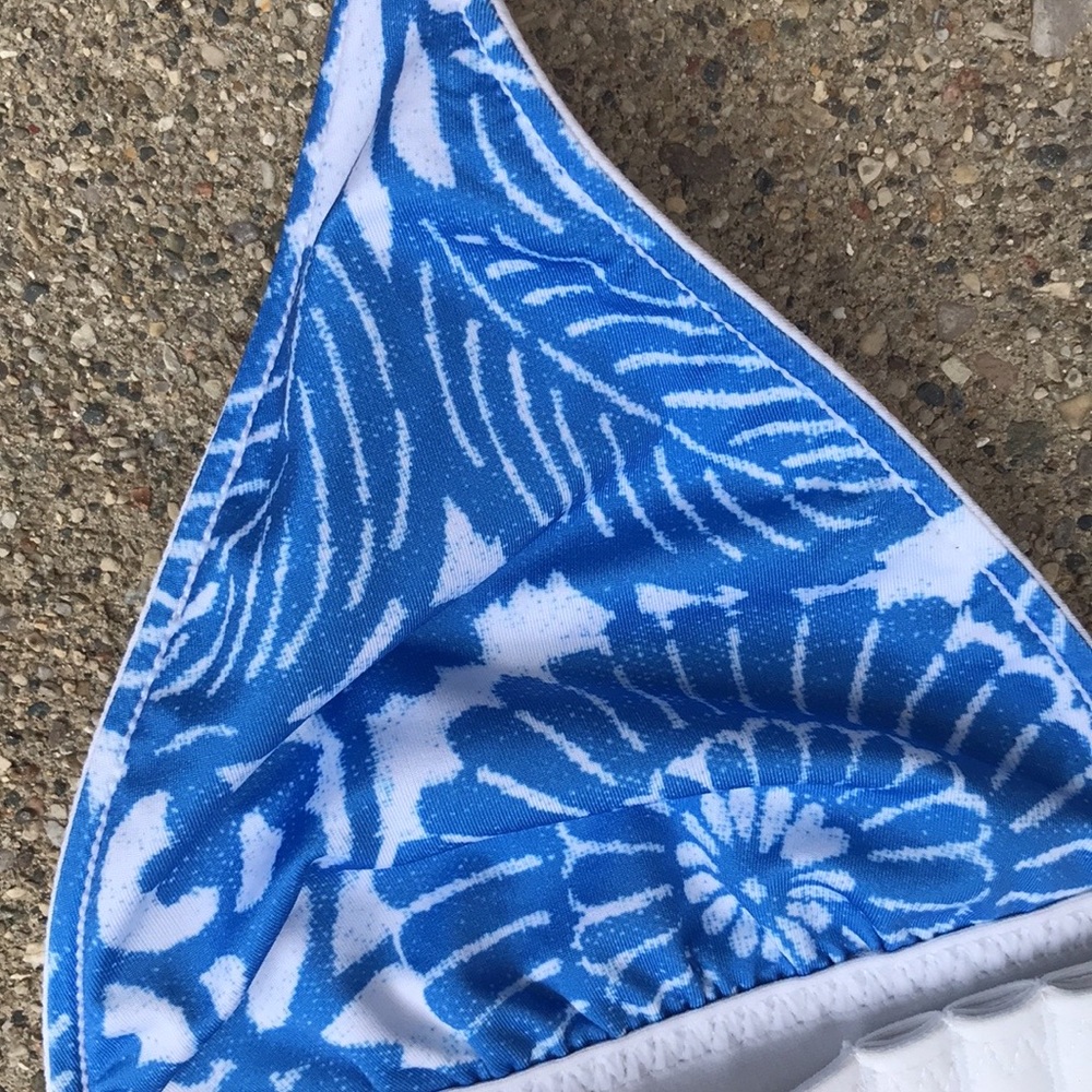 Rare Lululemon Reversible String Bikini Top - image 5